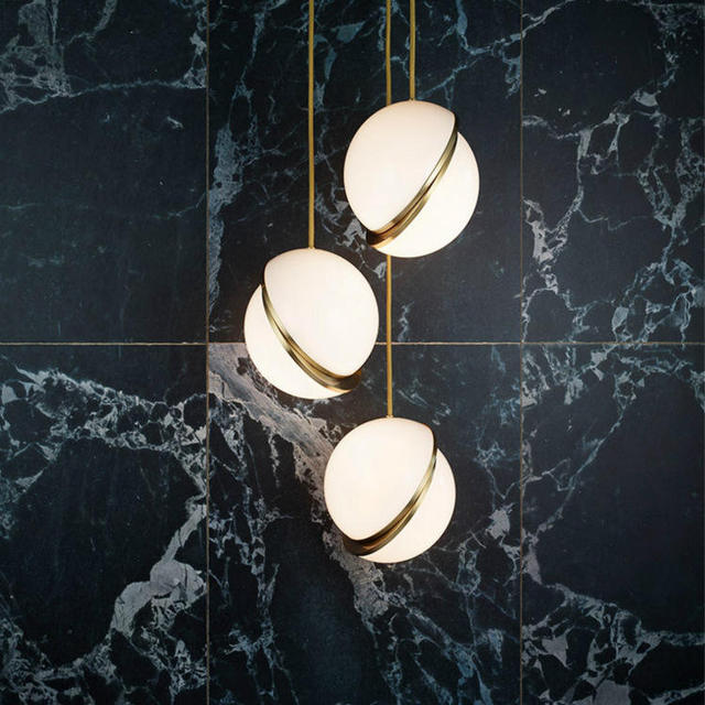 AB Creative Gold Globe Pendant Light Irregular White Acrylic Hanging Light Art Pendant for Bedroom Dining Room Living Room