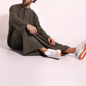 Túnica Tradicional Bordada de Alta Calidad para Hombre, Diseño Personalizado, Ropa Islámica Informal de Poliéster, Larga hasta el Suelo, Manga Larga - Product Image 3