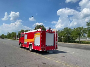 Camion de pompiers 4x2 avec réservoir d'eau de 8 m³, nouveau véhicule de sauvetage Isuzu 4x2 diesel, camion de pompiers de 8 m³/10 m³ - Product Image 5