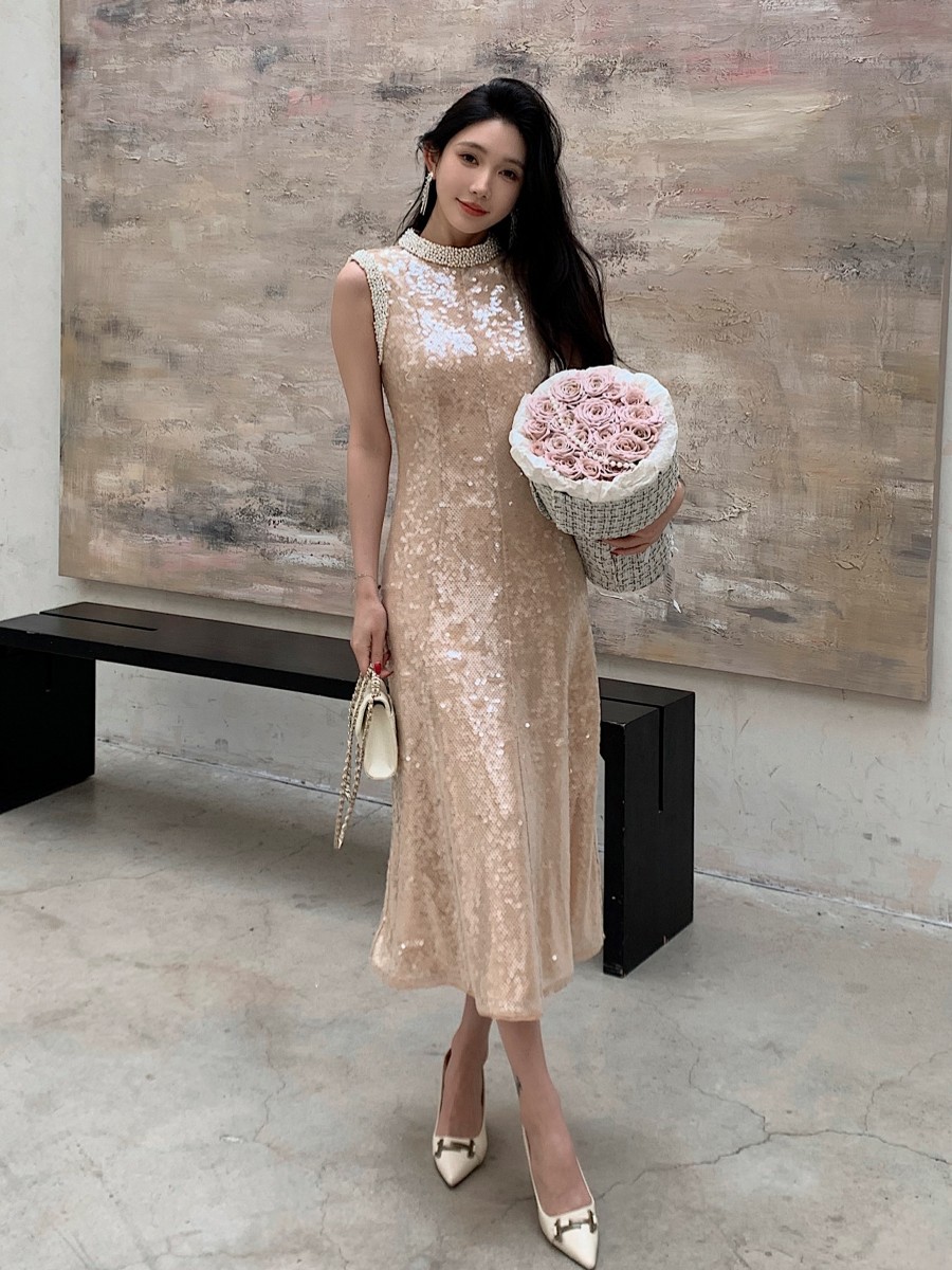 The New 2024 Fall Socialite Champagne Sequined Hand-beaded Short Evening Dresses Fashion Long Sleeve Solid Color Party Dress| Alibaba.com The New 2024 Fall Socialite Champagne Sequined Hand-beaded Short Evening Dresses Fashion Long Sleeve Solid Color Party Dress| Alibaba.com