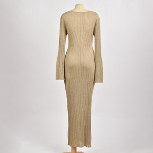 Robe maxi en tricot léger à col en V de haute qualité, robe en tricot à manches longues très vendue - Product Image 3