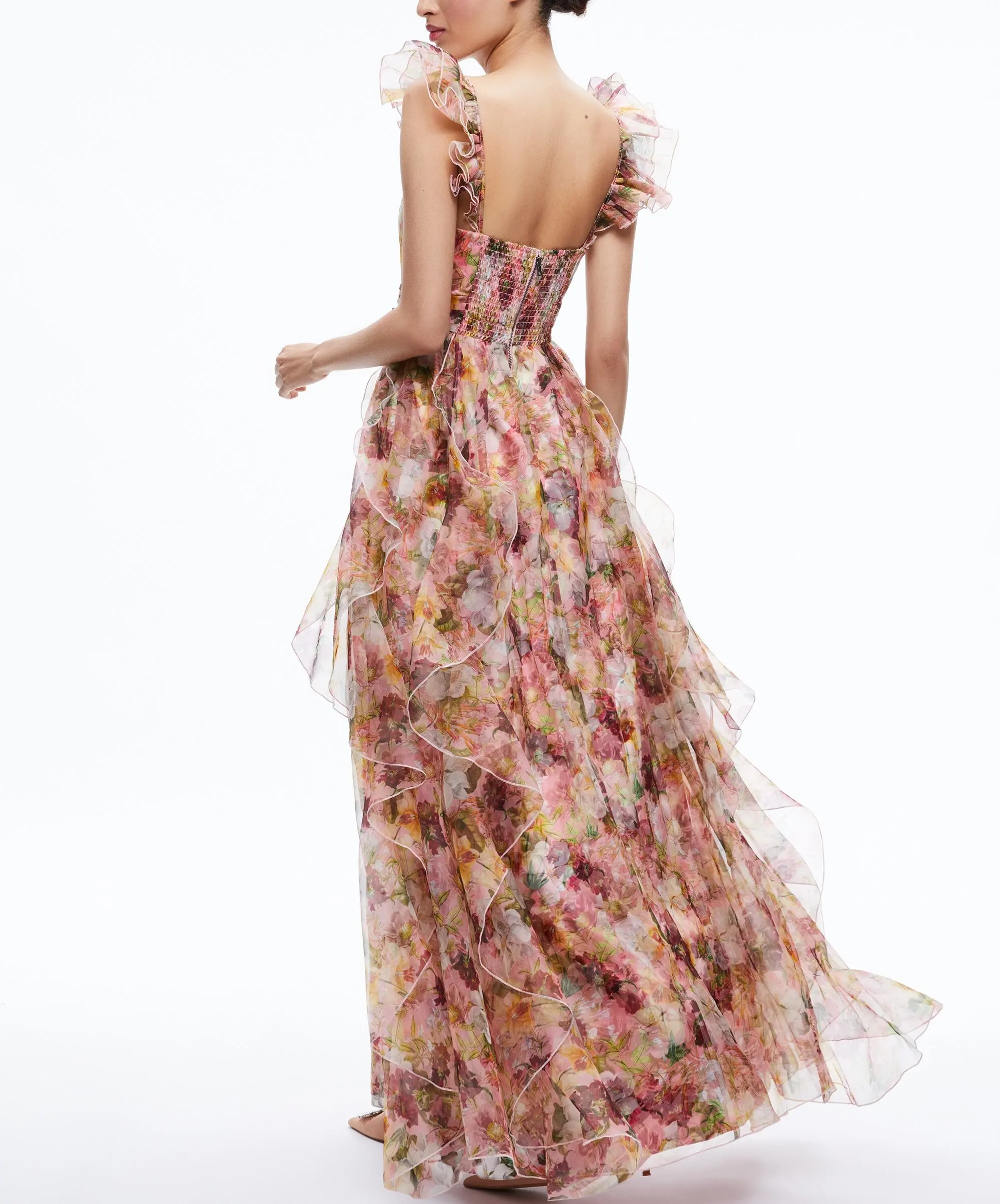 Nouvelle arrivée Robe longue romantique à imprimé floral partout Robe élégante à volants Bretelles et jupe Chic Flowy Maxi Femmes Robe de soirée