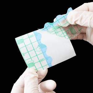 Tıbbi PU su geçirmez bant tek kullanımlık steril Bedsores yara şeffaf Film yapışkan bant tıbbi yara pansuman Fixer rulo - Product Image 3