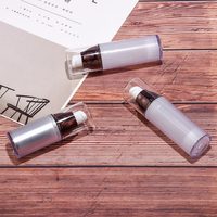 Bouteille à pompe sans air de luxe de 15ml 30ml 50ml emballage de produit de soin de la peau sous vide bouteille à pompe de sérum crème pour le visage de 1oz pour shampooing