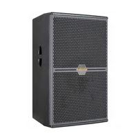 Serie de Altavoces de Columna Dragonstage HM |   Altavoces de Columna Pasivos para Iglesias, Salas de Conferencias y Auditorios
