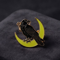 Broches personnalisées Goth Punk en émail, motifs Lune, Fleurs, Plumes, en métal plaqué, pour sac ou revers, technique d'émail souple