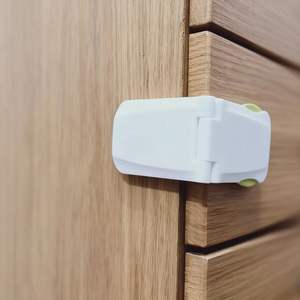 Serrure d'angle de tiroir de sécurité pour bébé facile à installer Armoire blanche en plastique Serrures de sécurité pour enfants - Product Image 6