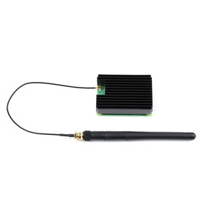 Dissipatore di Calore in Alluminio Speciale Waveshare per <span class=keywords><strong>Raspberry</strong></span> <span class=keywords><strong>Pi</strong></span> Compute Module <span class=keywords><strong>4</strong></span> CM4, Modello CM4-HEATSINK-B, Facile Installazione, con Intaglio per Antenna - Product Image 4