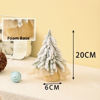Mini sapin de Noël artificiel floqué, recouvert de neige, pour table, petit sapin de Noël avec base en bois pour la décoration de table à la maison, décoration de fête