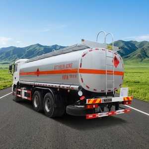 Camion-citerne à huile Shacman 6x4 20000 L, camion-citerne à carburant 10 roues à vendre, camion à huile robuste à prix réduit - Product Image 5