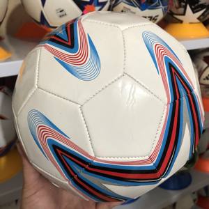 Balón de Fútbol Profesional para Entrenamiento y Competición, Venta al por Mayor, PVC, Cuero Suave, Cosido a Máquina, Resistente al Desgaste, Engrosado - Product Image 5