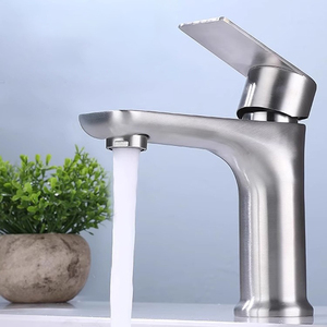 Rubinetto Miscelatore per Lavabo da Bagno Moderno in Acciaio Inox con Valvola in Ceramica, Montaggio su Piano a Foro Singolo - Product Image 1