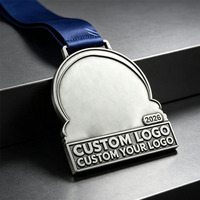 Médaille personnalisée en alliage de zinc moulé sous pression, étanche, avec ruban bleu, récompense sportive pour le marathon