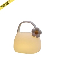 Mini bolso de silicona blanco cálido de noche LED portátil, diseño de batería AAA, control táctil para aplausos para cumpleaños y hogar