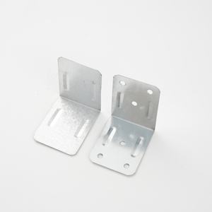 Protection d'angle en métal 29*29*29mm <span class=keywords><strong>Garde</strong></span>-corps de sécurité pour meubles Bord latéral résistant à l'eau Antibactérien Boîte à bijoux Boîte à vin Cadeau - Product Image 3