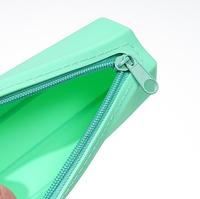 Pochette de rangement en silicone personnalisée pour enfants sac de rangement en forme de stylo mignon sacs porte-crayon portables pour étudiants