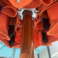 Parasol hydraulique en aluminium de grande taille pour l'extérieur, imperméable, avec base en marbre, robuste et moderne, pour patio, jardin, piscine et plage