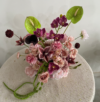 Centre de table élégant rose et vert, petite boule de fleurs de 30 cm, boule de fleurs de cymbidium rose et d'anthurium, décoration d'événements
