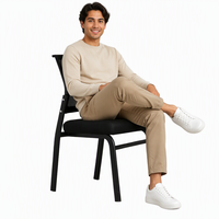 Chaise de bureau confortable à dossier haut, en tissu maillé, sans accoudoirs, empilable, pour formation du personnel et conférences.