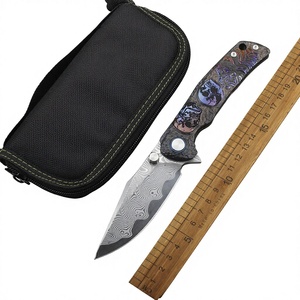 Nouveau modèle RW34+VG10 - <span class=keywords><strong>Couteau</strong></span> EDC de camping et de pêche en acier Damas avec motif crâne coloré et manche en alliage de titane - Product Image 1