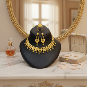 Nouveaux colliers de créateur en laiton plaqué or pour femmes, bijoux de mode pour mariage, chaîne à maillons avec motif floral - Product Image 5