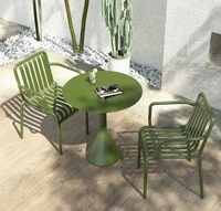 Tables et chaises en fer modernes minimalistes pour l'extérieur pour les cafés Boutiques de thé au lait Chaises Villas Cours Forgées