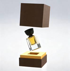 Factory Custom Empty Luxury Perfume Container <strong>Spray</strong> 30ml 50ml 100ml Thick Bottom Glass Square Perfume Bottle With Wood Cap - Product Image 3
