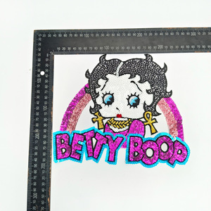 Parche de bordado de lentejuelas ecológico con diseño de dibujos animados para niñas, <span class=keywords><strong>Betty</strong></span> con un perro, 100% algodón, con reverso termoadhesivo. - Product Image 5