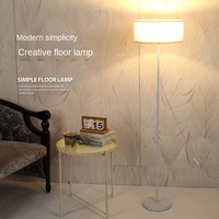 Lampadaire LED moderne et créatif avec tissu protecteur des yeux Salon Salle d'étude Hôtel Chambre à coucher Décoration Canapé Lumière d'ambiance