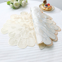 Tapis à café en PVC à motif floral européen |   Nouvelle Arrivée - Vente en Gros - Set de Table Rouge Doré pour Noël et Mariage - Décoration de Table Occidentale