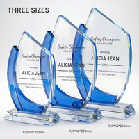 Trophées personnalisés en cristal bleu, petits, en forme de bouclier, gravés, style nautique et sportif, pour souvenirs