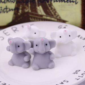 ตุ๊กตาช้าง TPR ยี่ห้อ Jincan ของเล่นนุ่มนิ่มน่ารัก บีบได้ คลายเครียด รูปสัตว์ขนาดเล็ก เหมาะสำหรับเด็กหญิงและเด็กชาย - Product Image 3