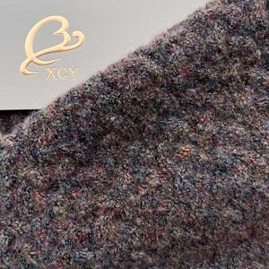 74% 재활용 폴리에스터 17% 아크릴 6% 울 3% 스판덱스 | 헤비급 브러시 원사 1/9NM | 어두운 겨울 니트웨어 멋진 원사 - Product Image 3