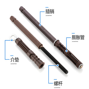 Des panneaux de couches cachées sont utilisés pour fixer et soutenir l'étagère murale avec de longues planches servant de supports - Product Image 4