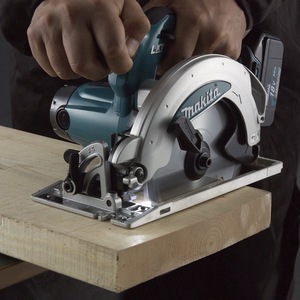 Sierra Circular Inalámbrica Makita de 18 V y 165 mm, Herramienta Eléctrica Profesional - Product Image 3