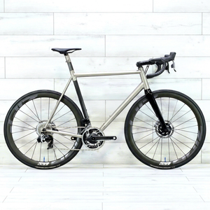 จัดการประมูลจักรยานเสือหมอบ No.22 Auroraaa Red AX-S Carbonnn Titaniumm - ปี 2022, ขนาด 58 ซม. - Product Image 1
