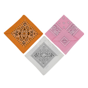 Nhà Máy Bán Buôn Biểu Tượng Tùy Chỉnh Thiết Kế Bandana Đôi Hai Mặt Màn Hình Kỹ Thuật Số In Paisley Bandana 100% Bông Bandana Khăn - Product Image 5
