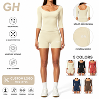 Ensemble de yoga 2 pièces pour femme GH avec logo personnalisé : haut à manches courtes et short cycliste taille haute, effet push-up fessier, contrôle du ventre, séchage rapide