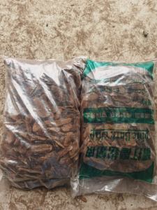 Chine Usine En Gros Naturel Fermenté Poli Écorce De Pin Paillis Supplément De Bois pour La Plantation D'arbres Tourbe Organique - Product Image 3