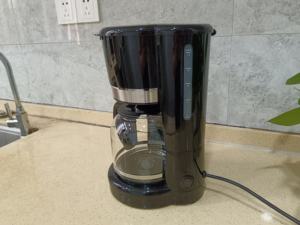 Machine à café <span class=keywords><strong>électrique</strong></span> de haute qualité, capacité de 1 L, pour usage familial, compatible <span class=keywords><strong>avec</strong></span> <span class=keywords><strong>filtre</strong></span> <span class=keywords><strong>permanent</strong></span> ou <span class=keywords><strong>filtre</strong></span> en papier 1*4, en noir - Product Image 3