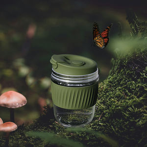 Özel Takeaway benzersiz renkli borosilikat cam seyahat kupa tasfiye içecek bardakları silikon kol ve kapak ile - Product Image 5