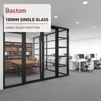 Cloison modulaire en aluminium 4-en-1 à isolation acoustique efficace de 100 mm avec verre simple pour bureaux, centres commerciaux et studios