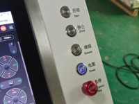 Robot de Paletización con Base Móvil para Operación Segura, Caja de Plástico para Palés Europeos, Elevación de 7º Eje, Controlado por PLC, Estructura Resistente