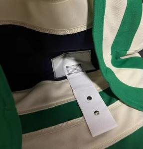 OEM Personnalisé Noir Mesh Hockey Sur Glace Maillot Cheer Flag Design Polyester Pratique Set avec Sublimation Broderie - Product Image 6