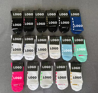 Chaussettes de sport en nylon épaissies OEM 2026 pour le basketball, absorption de la transpiration, douces, personnalisables pour les entreprises, clubs et personnalisation privée