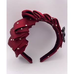 Diadema Elegante con Diseño Único, Hecha en Italia - Product Image 1