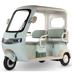 Tricycle électrique motorisé Tuk Tuk 60V 501-800W pour passagers, 4 places, cabine fermée, type inversé - Product Image 2