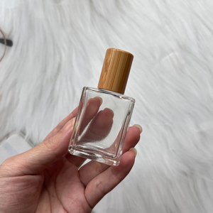 10Ml Heldere Glazen Flessen Met Bamboe Deksels Etherische Olie Of Parfumrol Op Speciale Vorm Rol Op Afdichting Type 15Ml Capaciteit