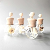Botol parfum mobil Diffuser minyak esensial kartun gantung kayu kreatif dengan klip ventilasi botol parfum aromaterapi kaca