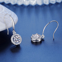 Boucles d'oreilles pendantes classiques en argent S925 plaqué or, style mignon, avec moissanite, pour femme, fabrication fine MED052
